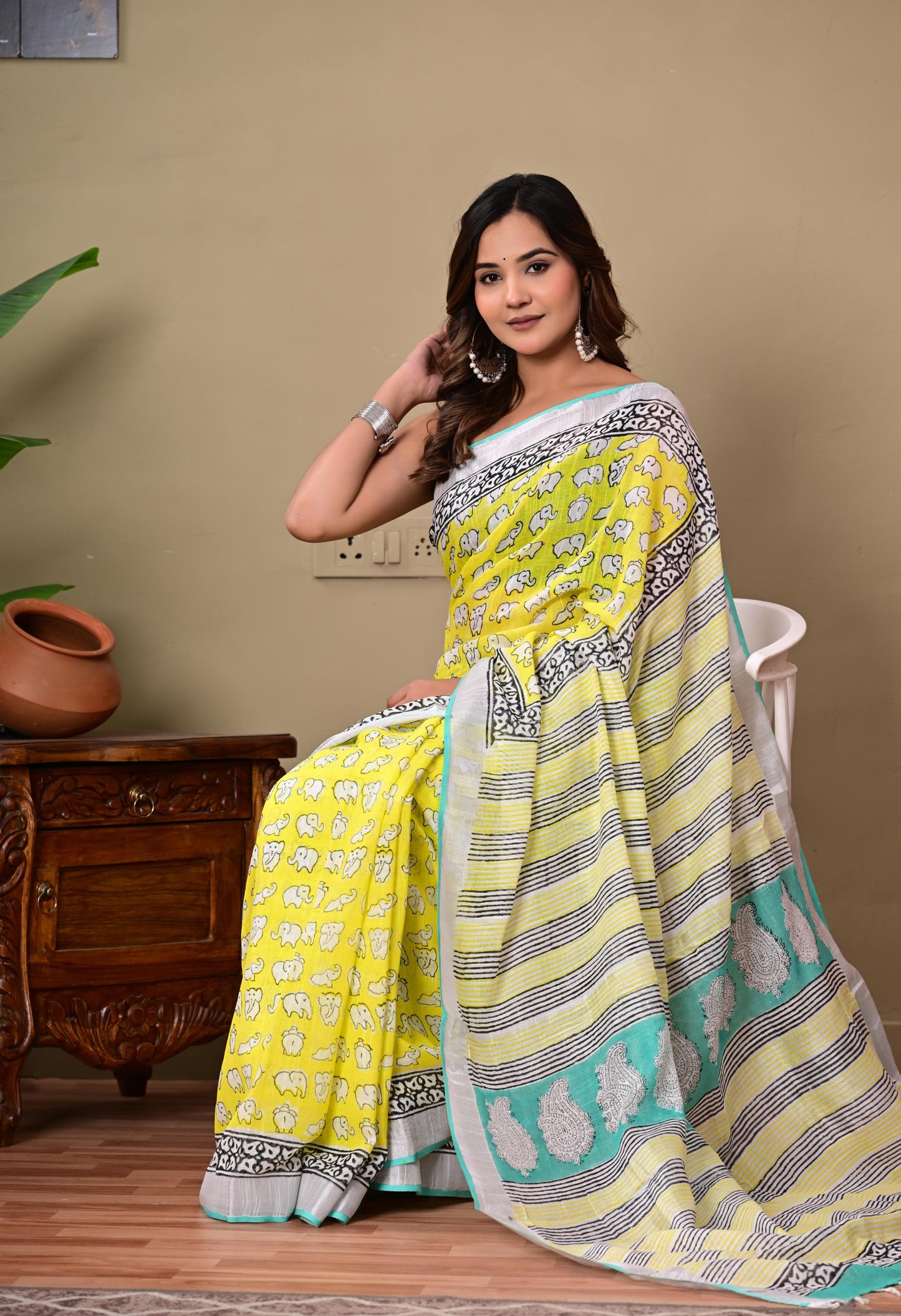 Block Printed Cotton linen Saree With Unstiched Blouse