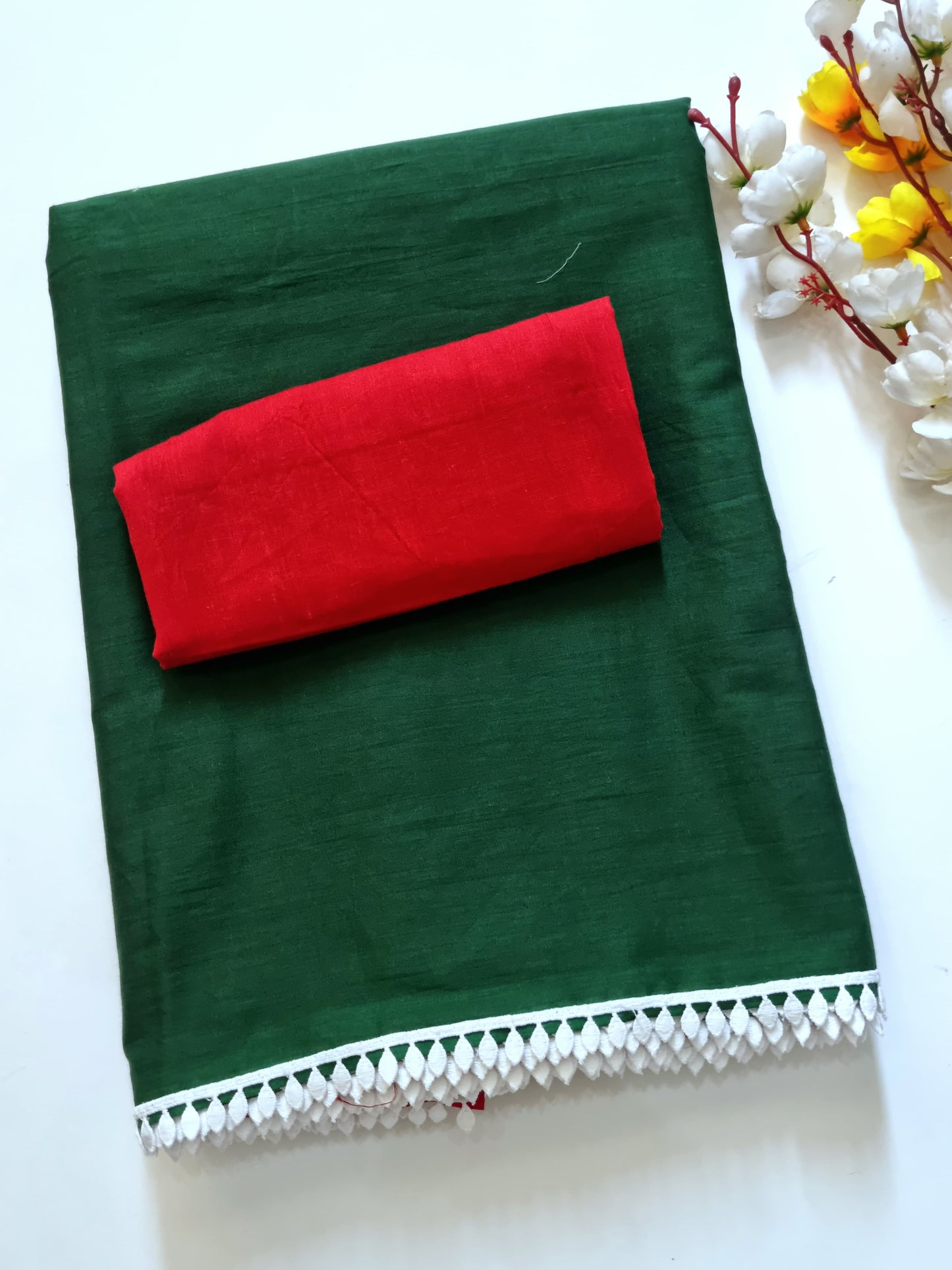 Exclusive Printed Pure Cotton Mulmul Saree with Leaf Lace