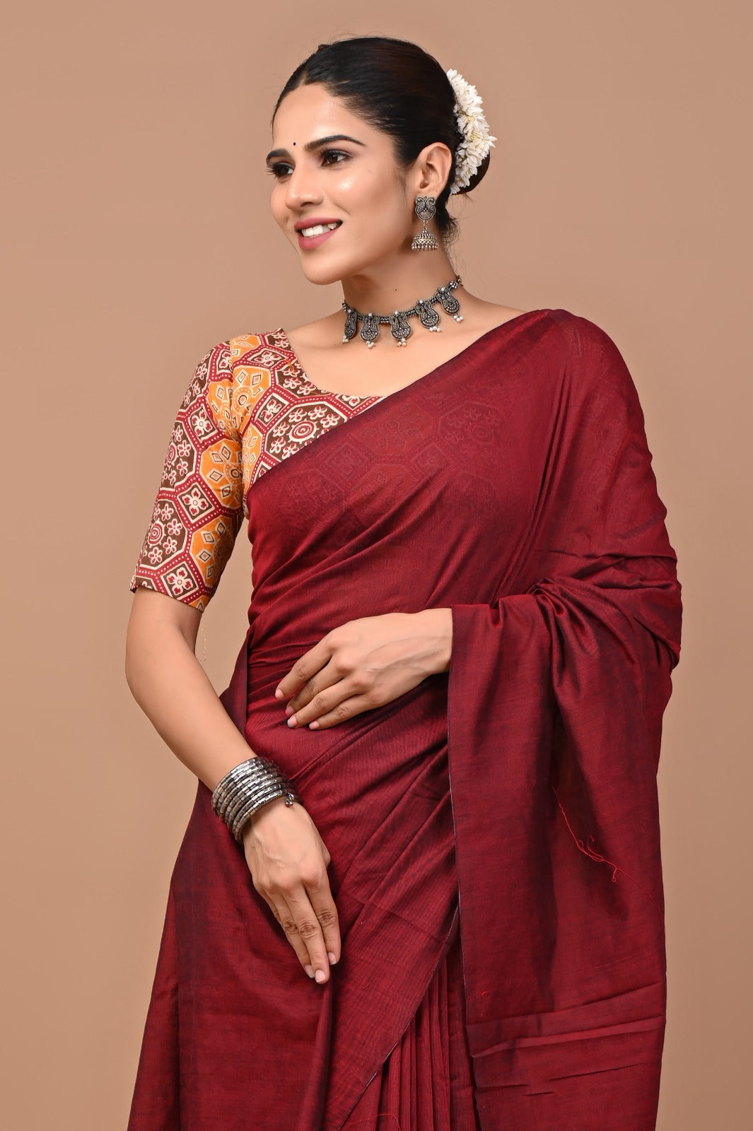 Handloom Cotton Saree With Printed Blouse