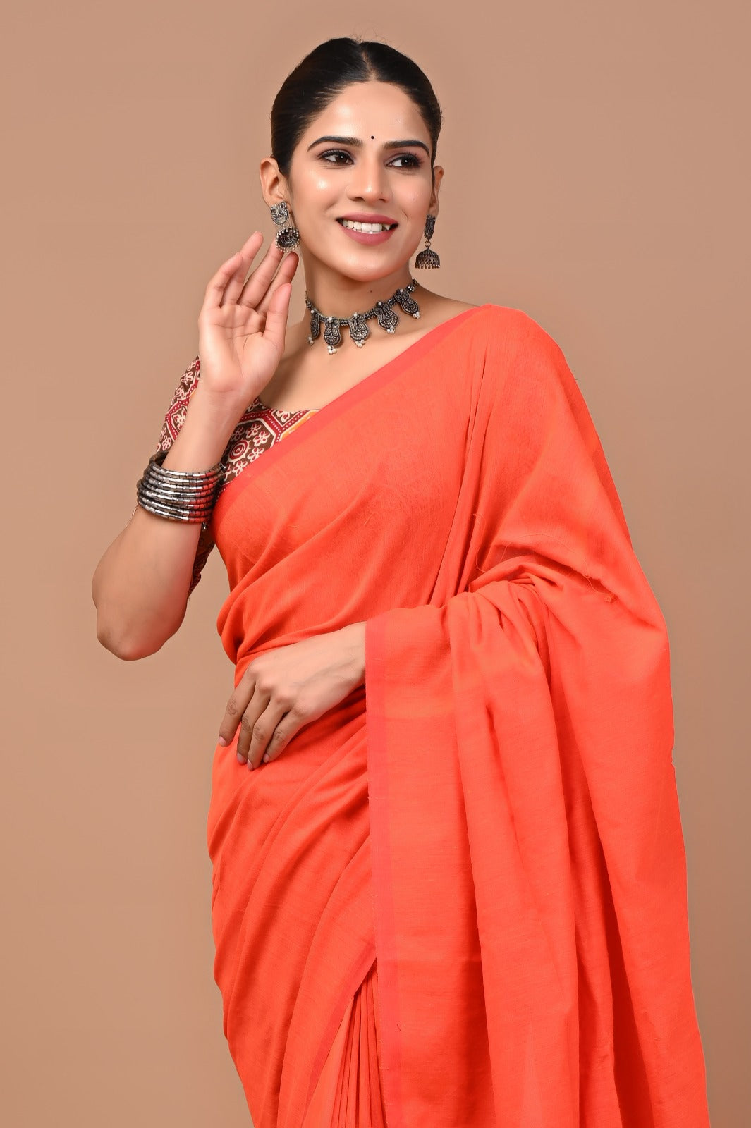 Handloom Cotton Saree With Printed Blouse