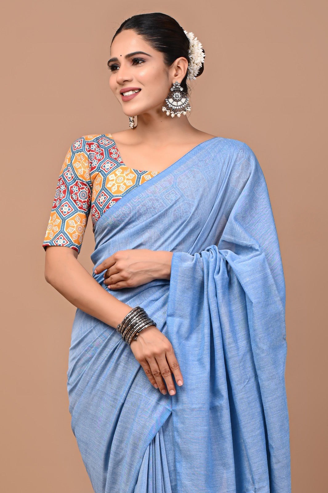 Handloom Cotton Saree With Printed Blouse