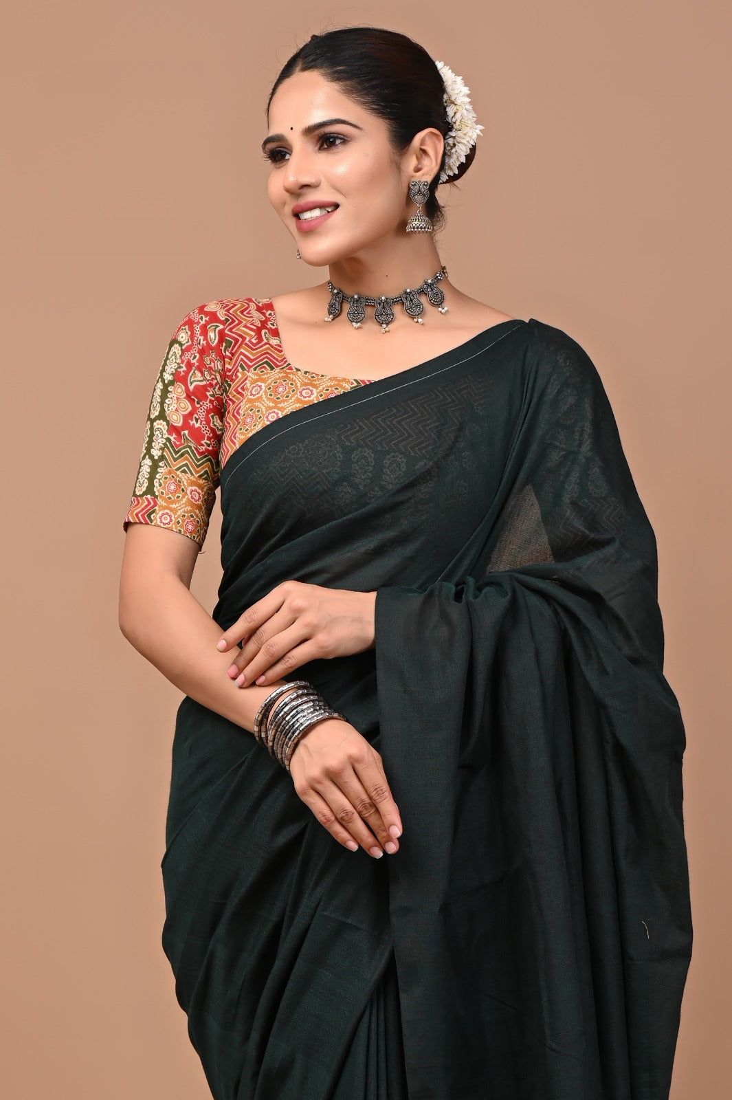 Handloom Cotton Saree With Printed Blouse