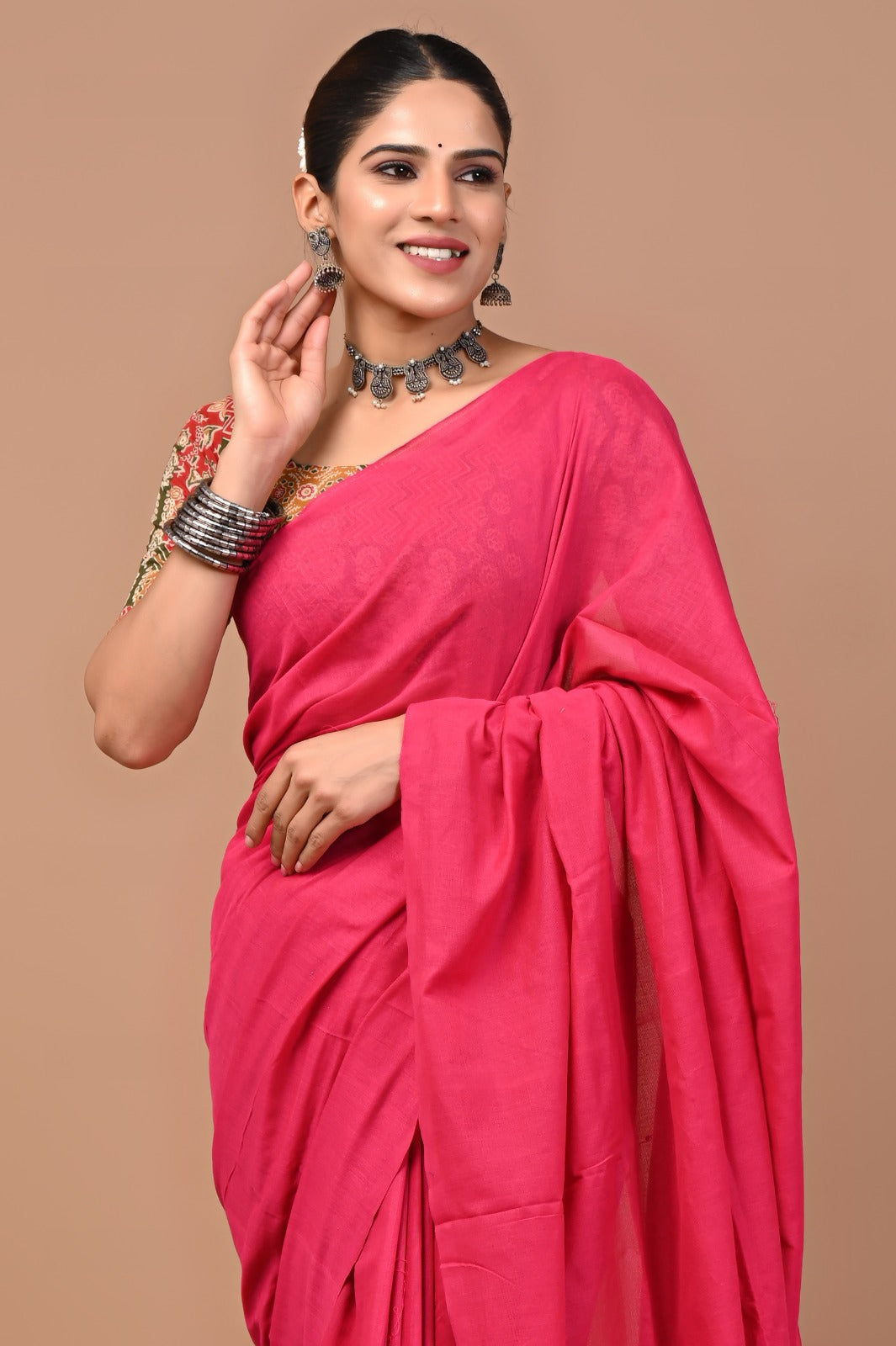 Handloom Cotton Saree With Printed Blouse