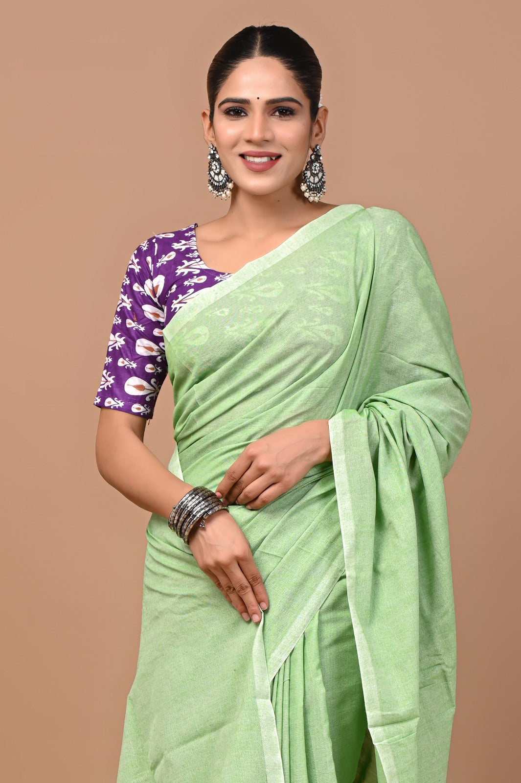 Handloom Cotton Saree With Printed Blouse
