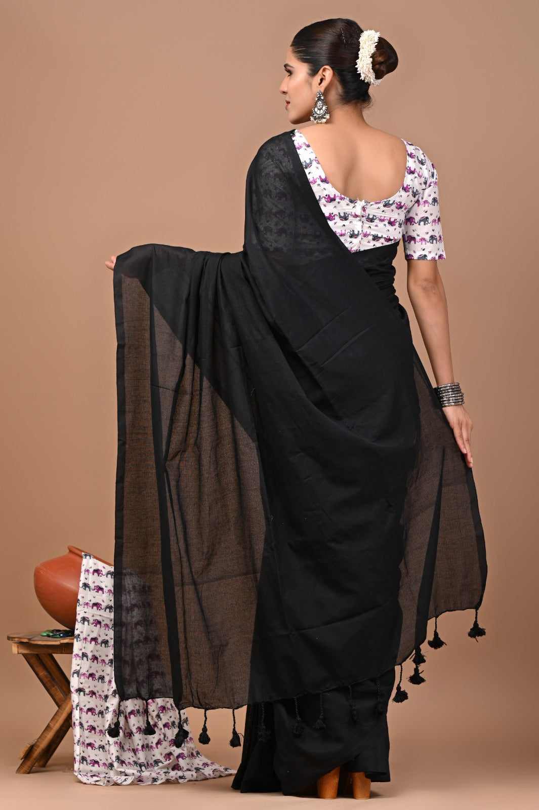 Handloom Cotton Saree With Printed Blouse