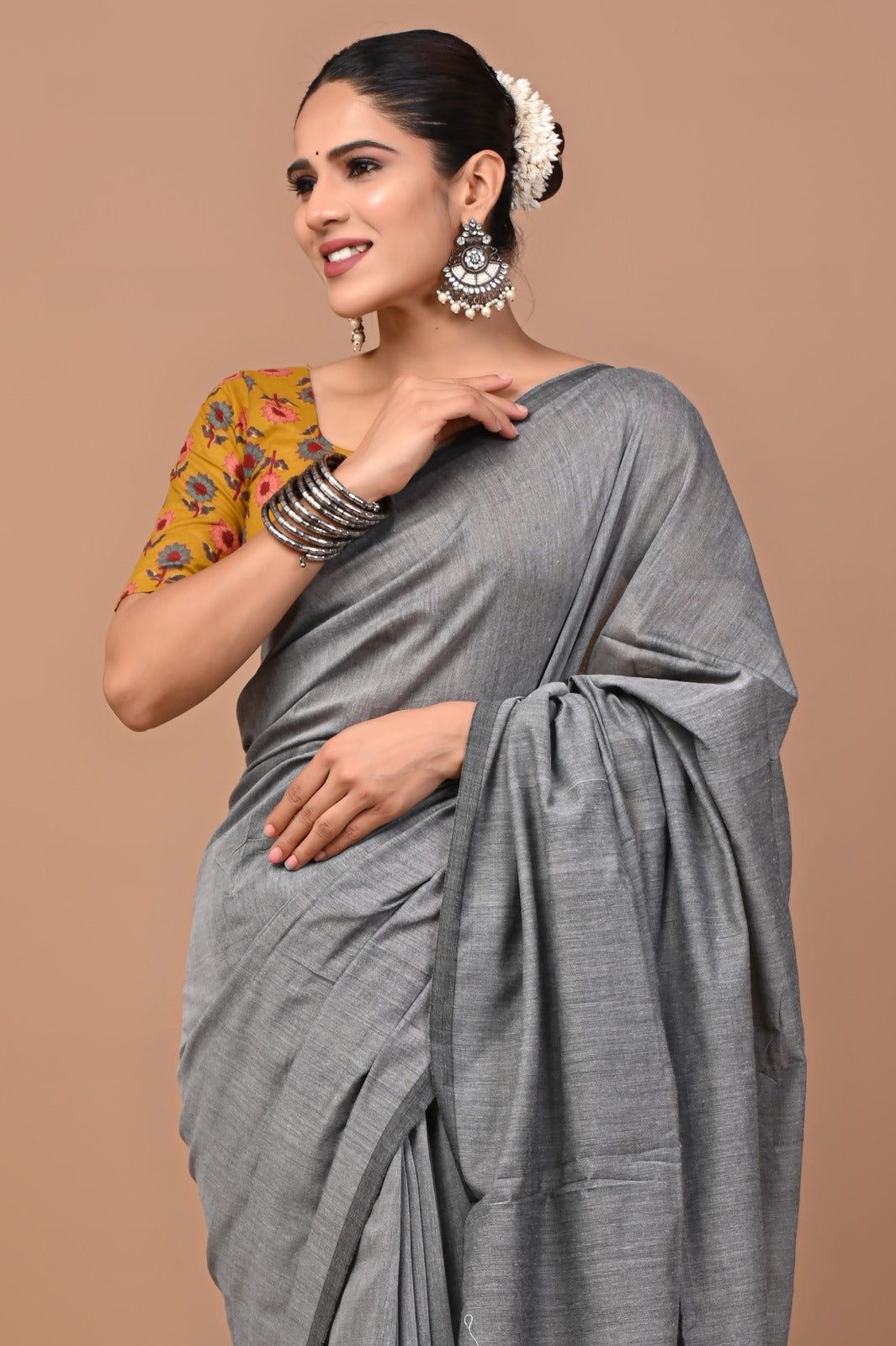 Handloom Cotton Saree With Printed Blouse