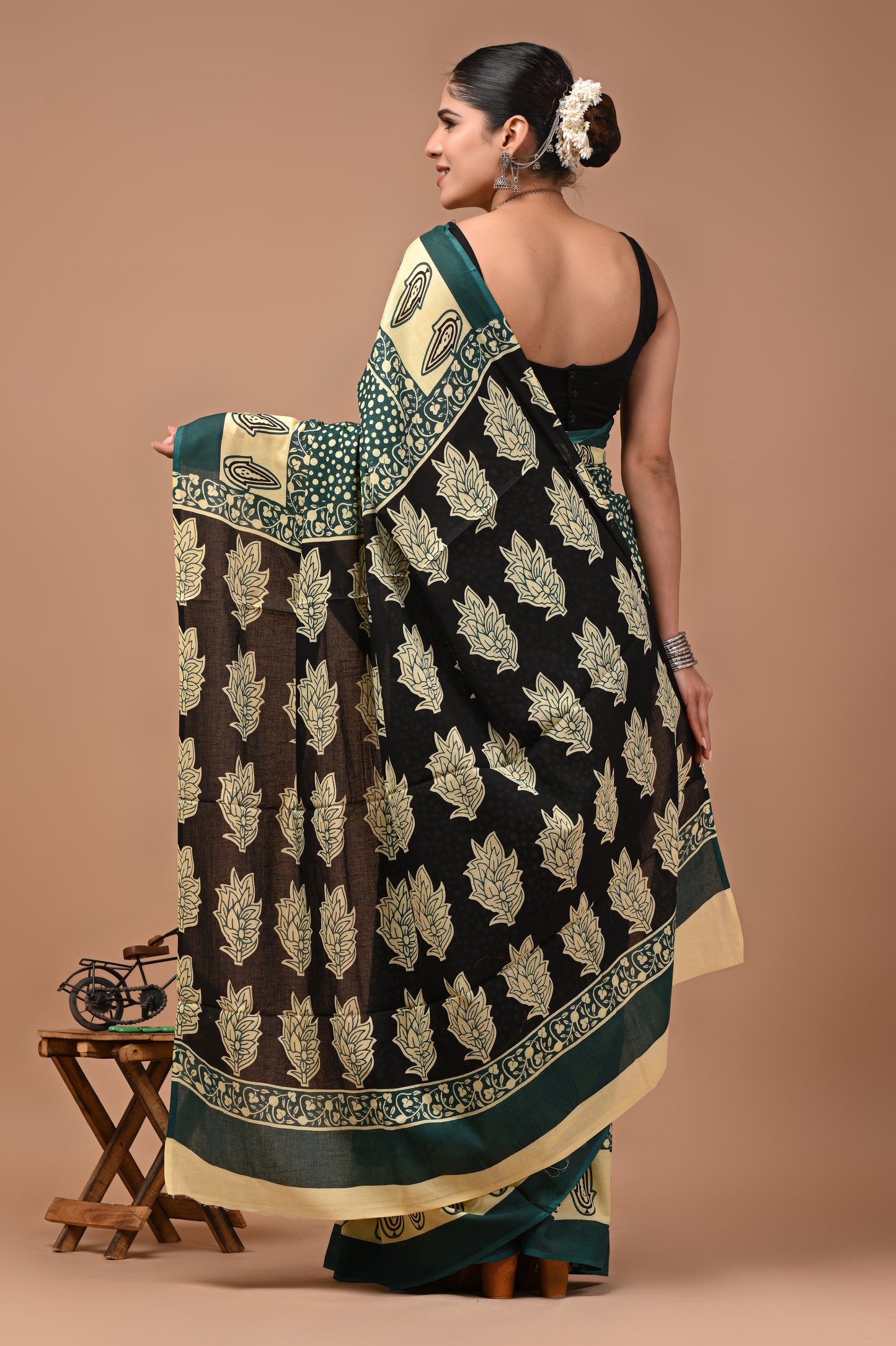 Printed Pure Cotton Mulmul Saree With Blouse