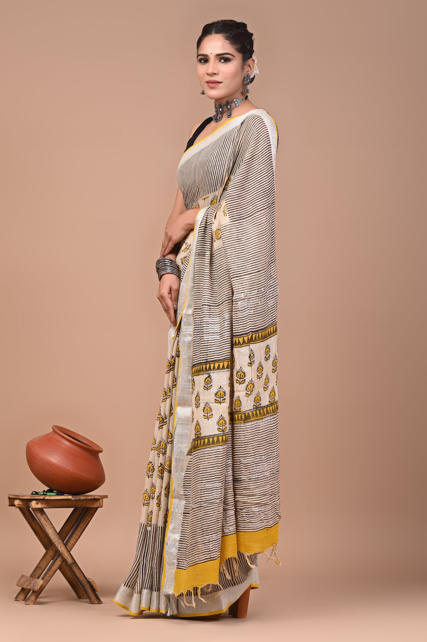 Block Printed Cotton linen Saree With Unstiched Blouse