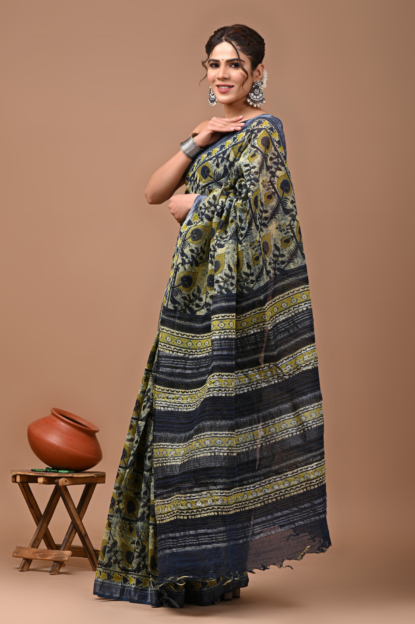 Block Printed Cotton linen Saree With Unstiched Blouse