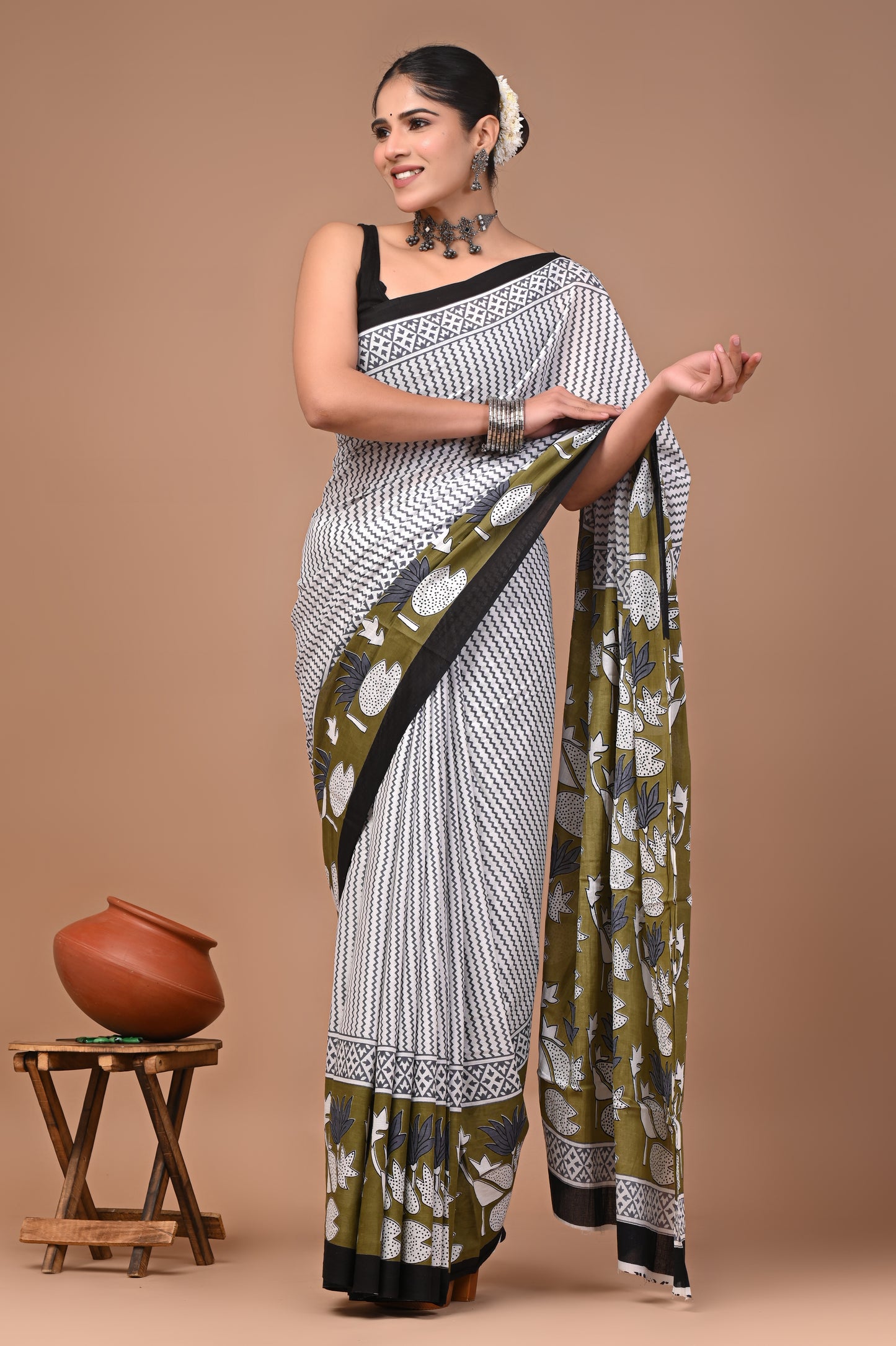 Printed Pure Cotton Mulmul Saree With Blouse