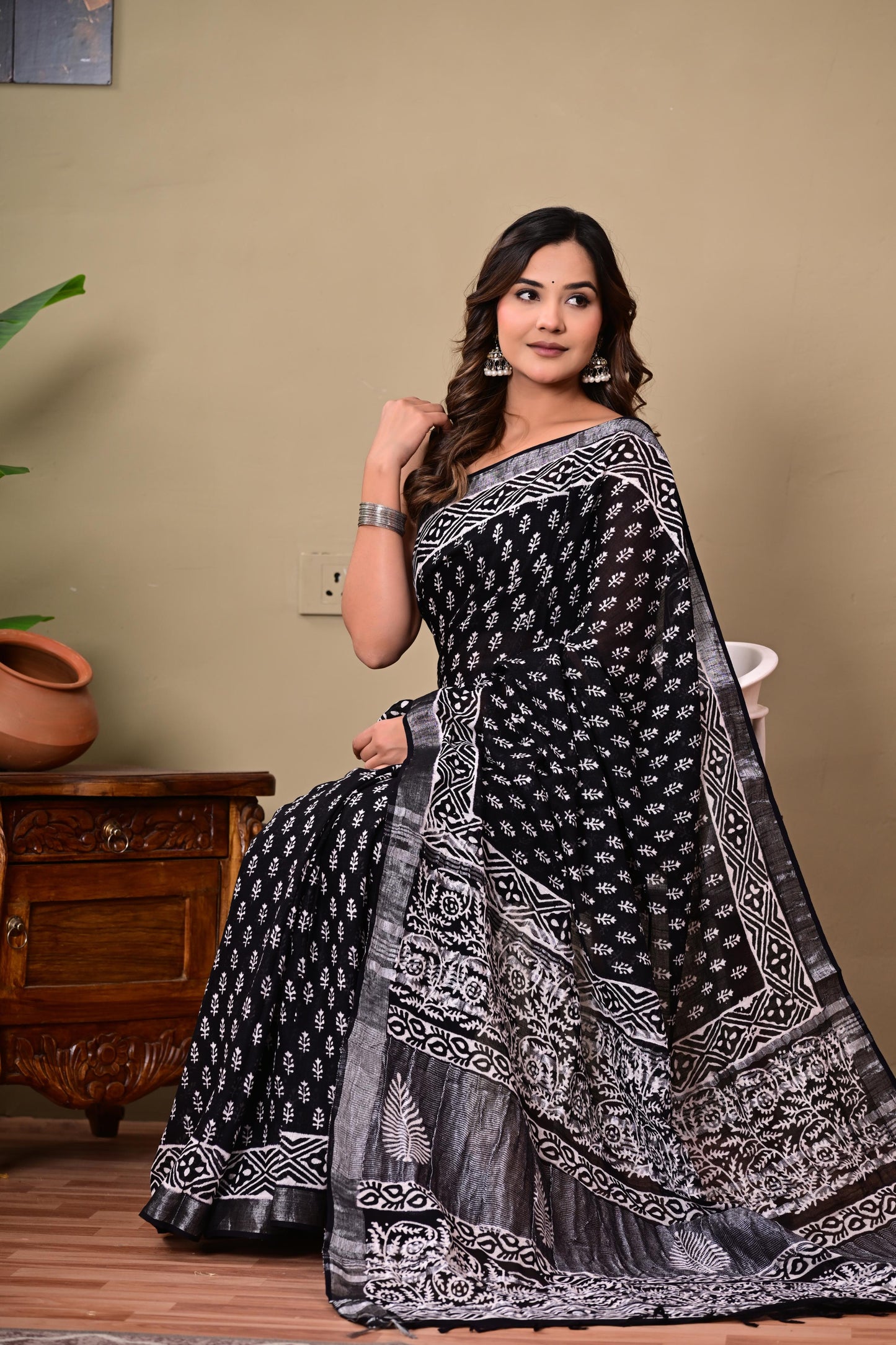 Block Printed Cotton linen Saree With Unstiched Blouse