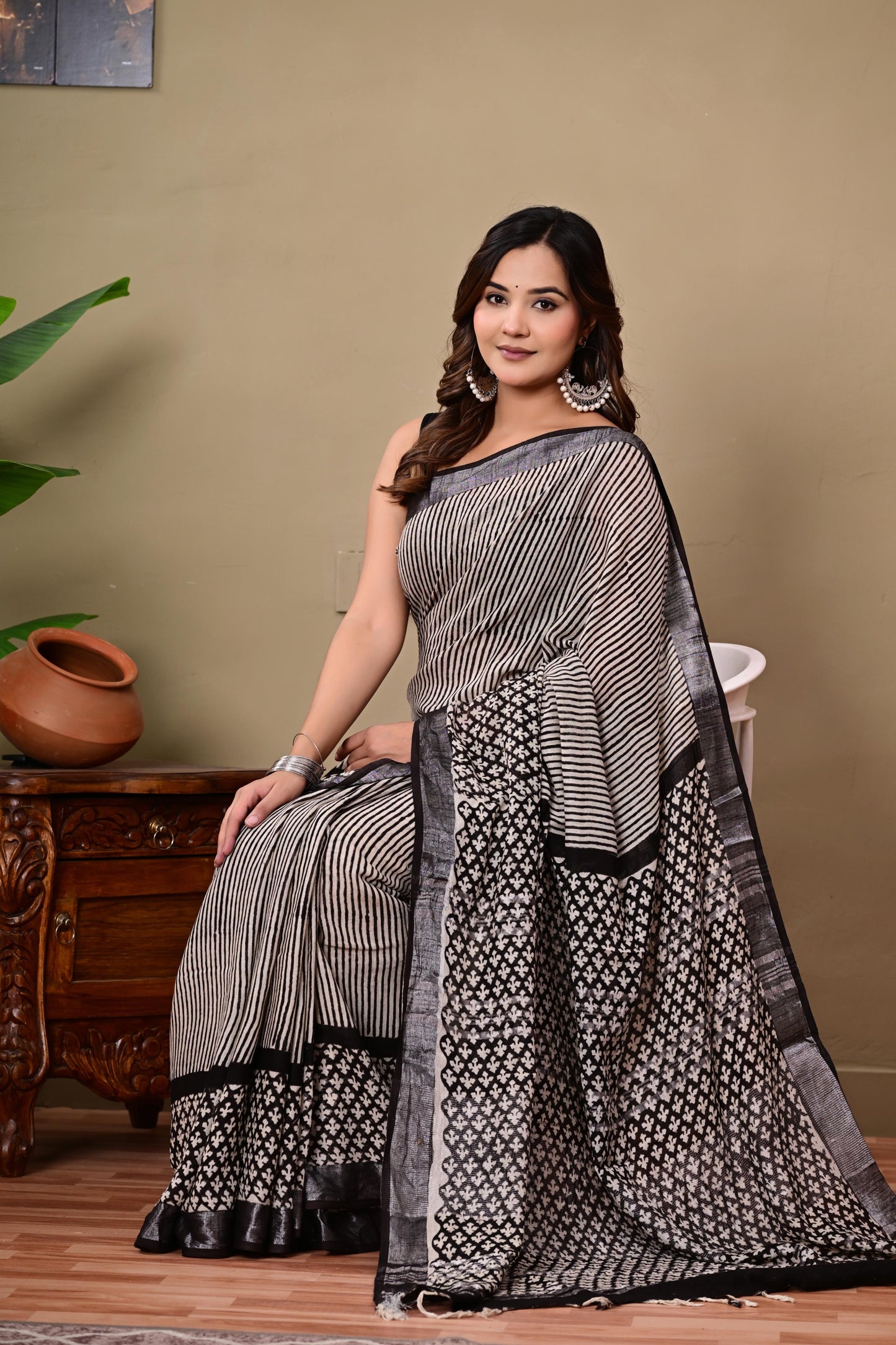 Block Printed Cotton linen Saree With Unstiched Blouse