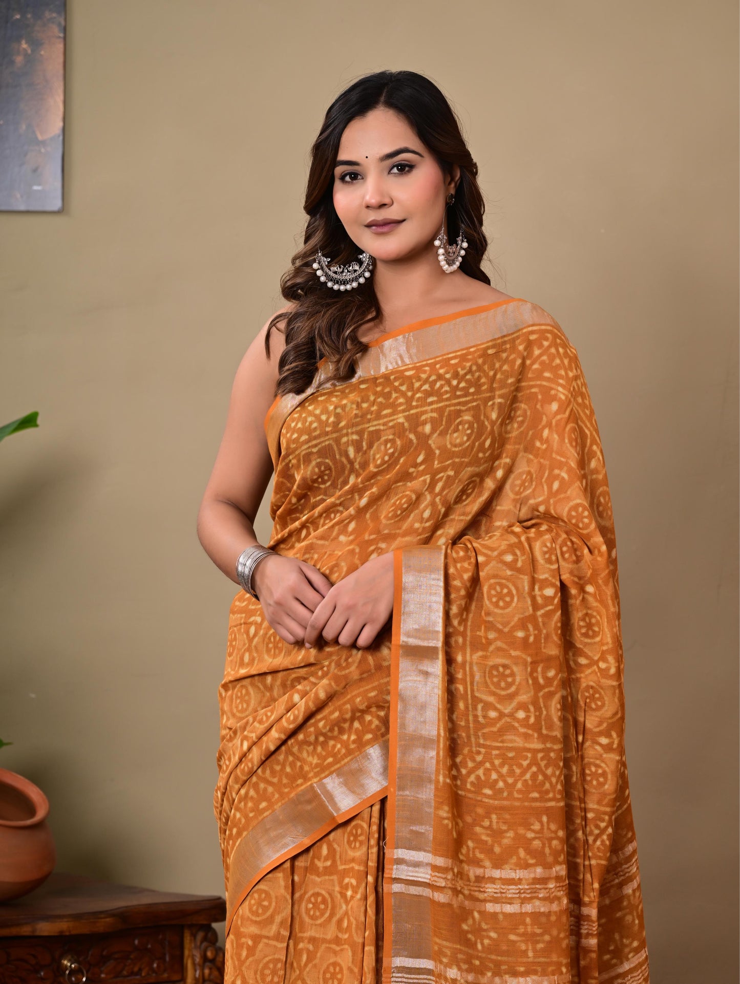 Block Printed Cotton linen Saree With Unstiched Blouse