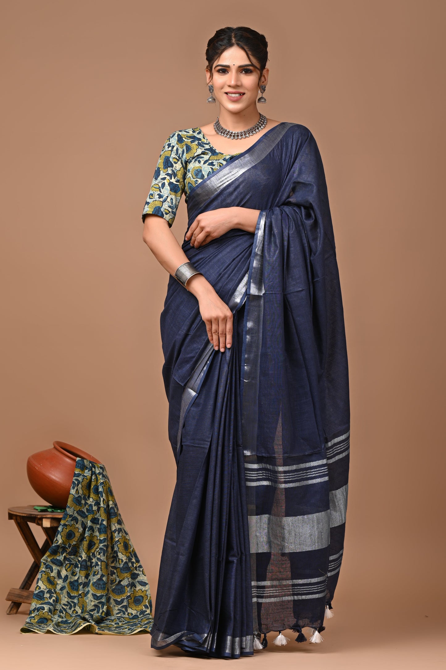 Plain linen Saree With Ajrak Printed Unstiched Blouse