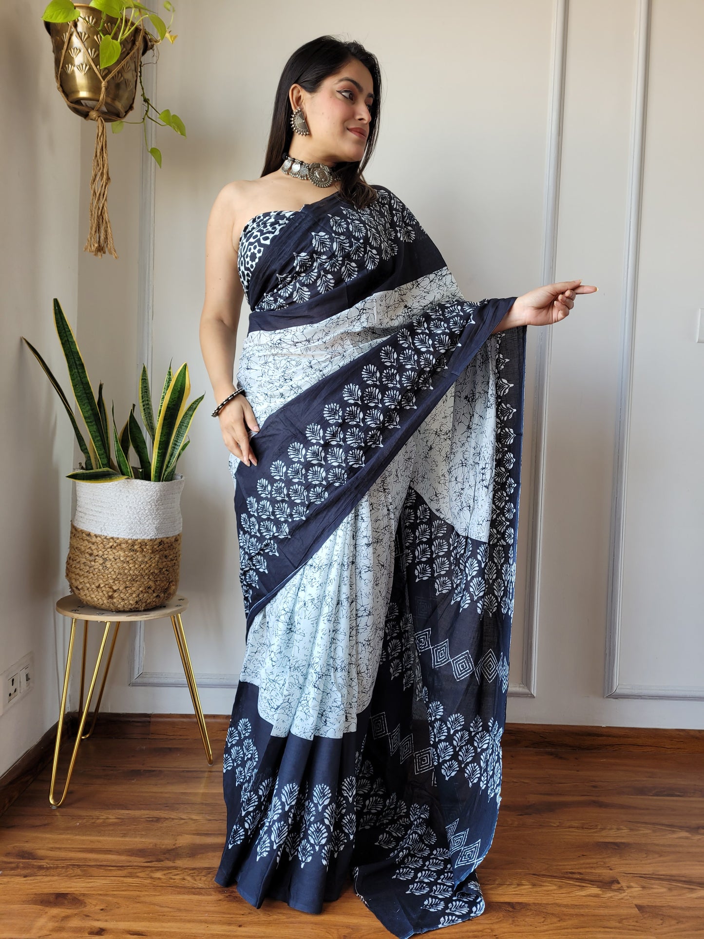 Jaipuri Printed Black Pure Cotton Mulmul Saree With Blouse