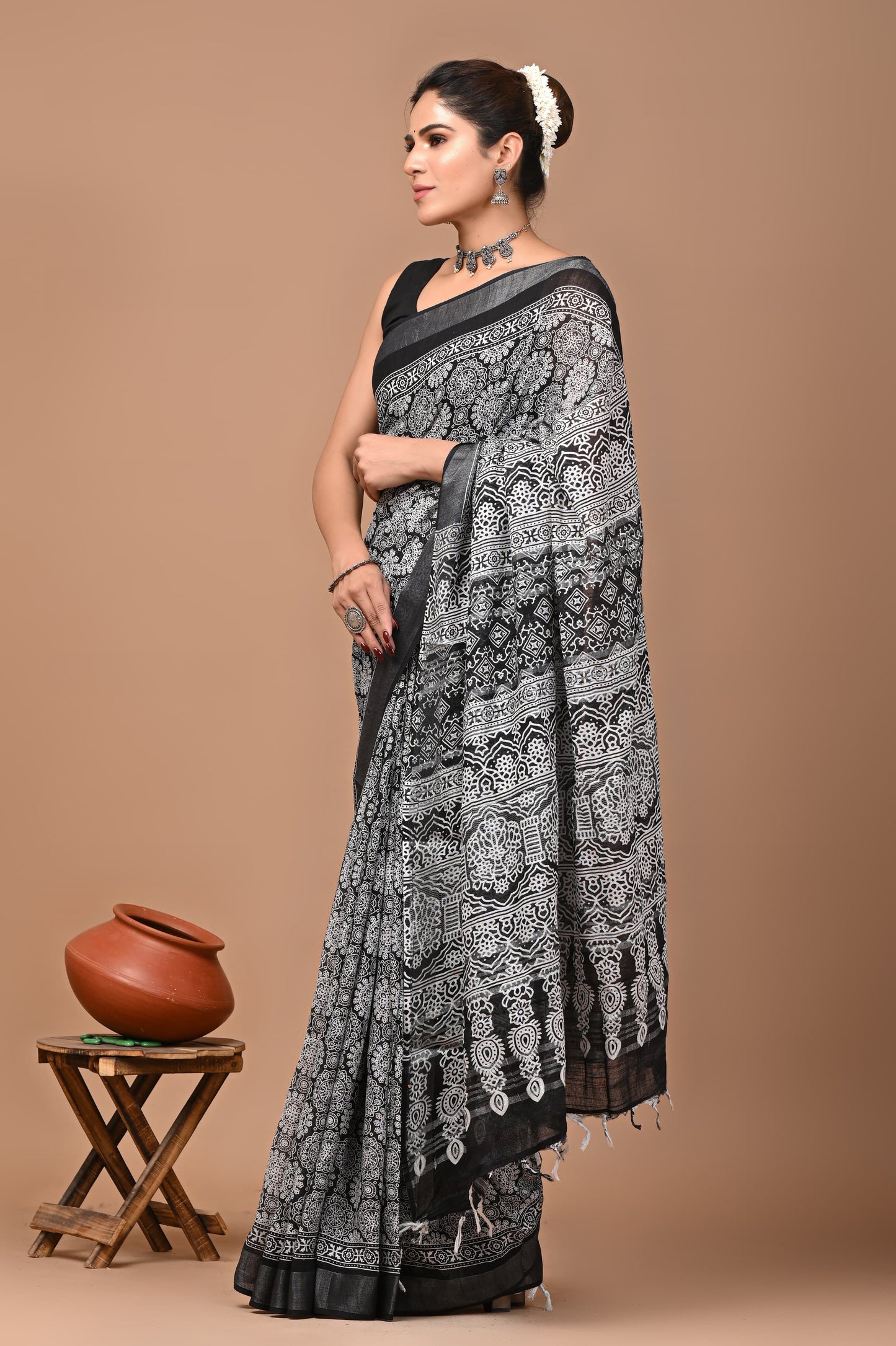 Block Printed Cotton linen Saree With Unstiched Blouse