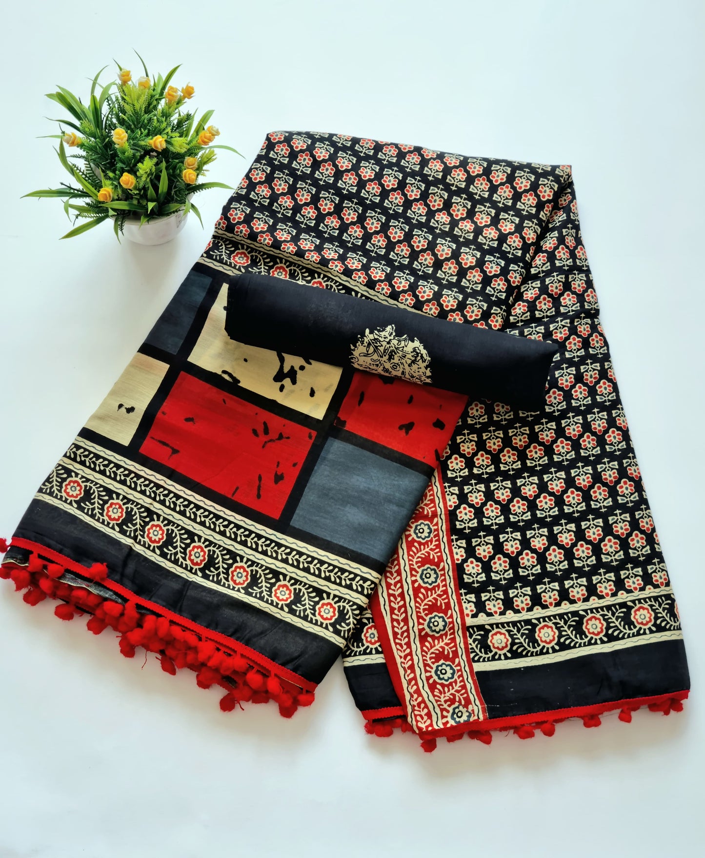 Printed Pure Cotton Mulmul Saree With PomPom Lace