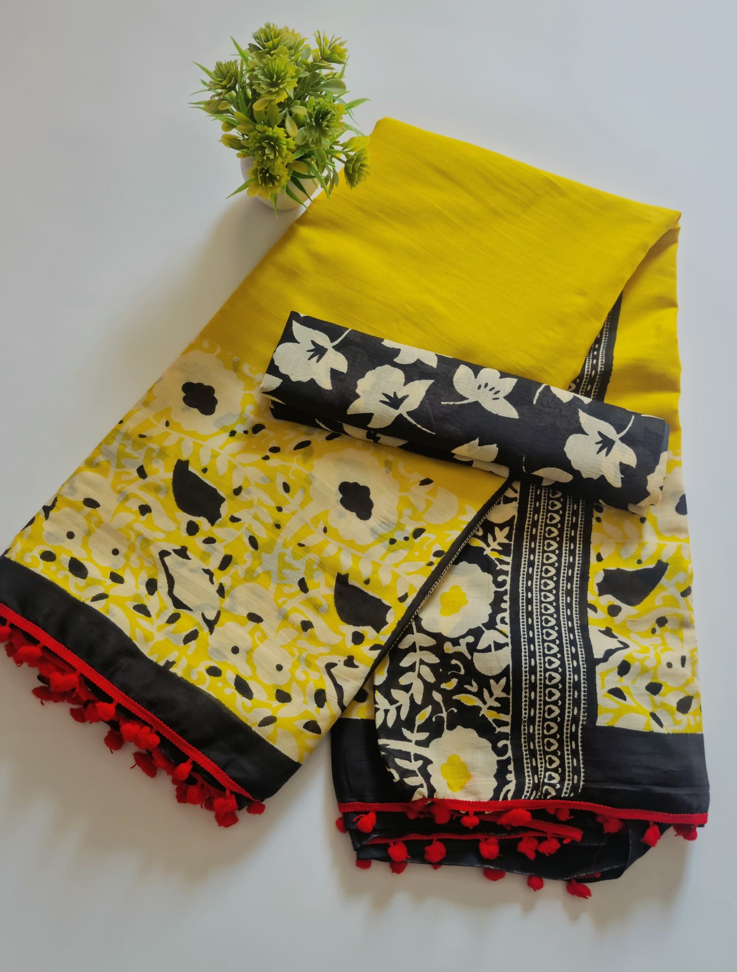 Printed Pure Cotton Mulmul Saree With PomPom Lace