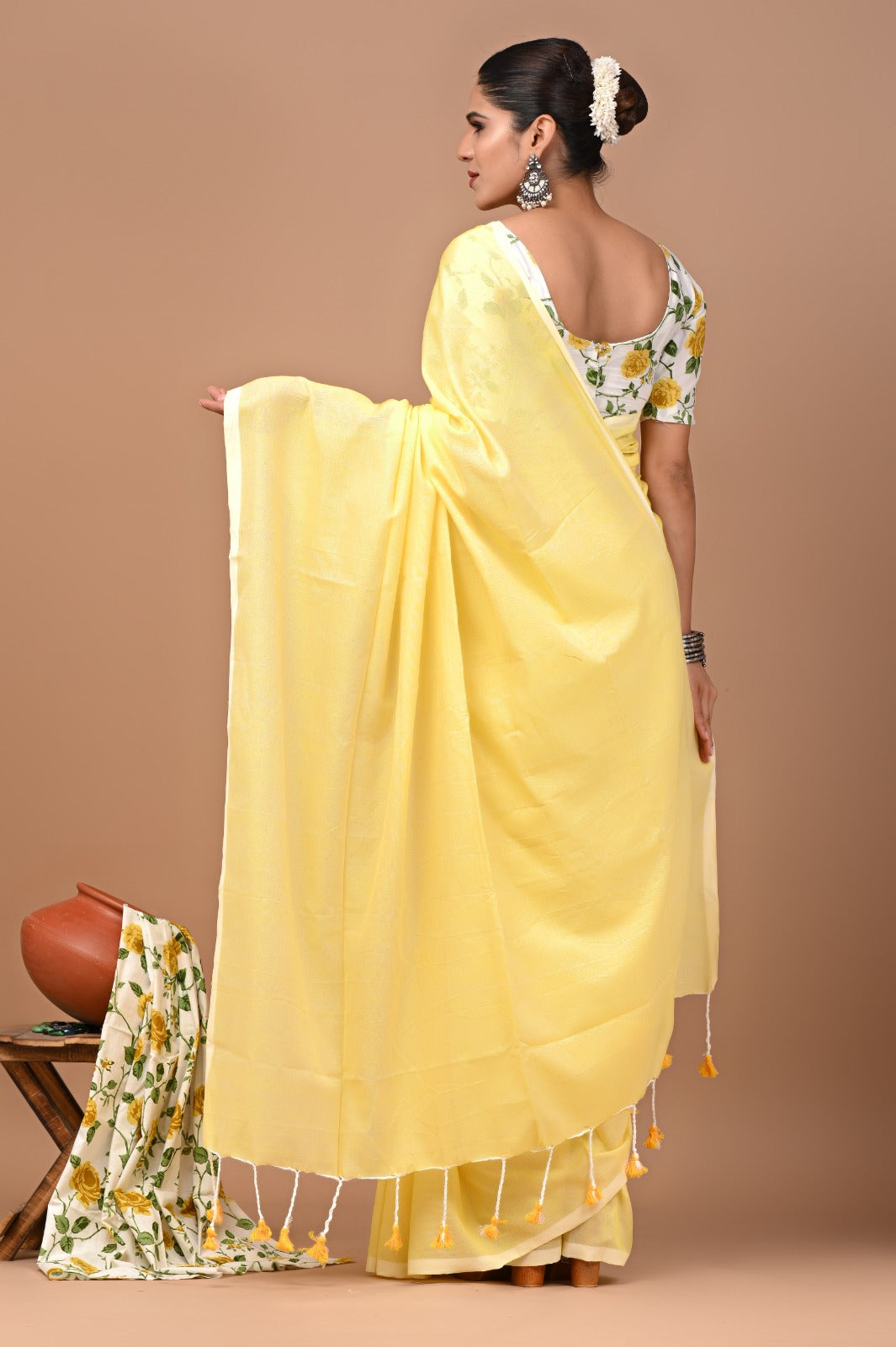 Handloom Cotton Saree With Printed Blouse